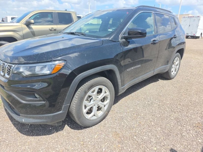 2024 Jeep Compass - Image 1