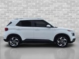 2025 Hyundai Venue - Preview 4