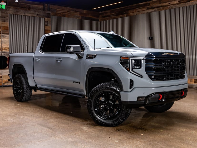 2024 GMC Sierra 1500 - Image 1