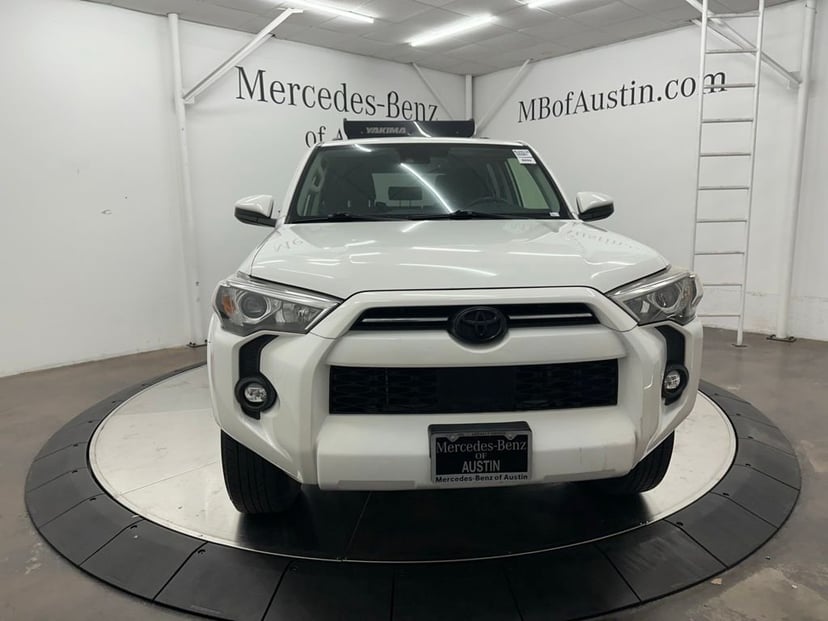 2022 Toyota 4runner - Image 3