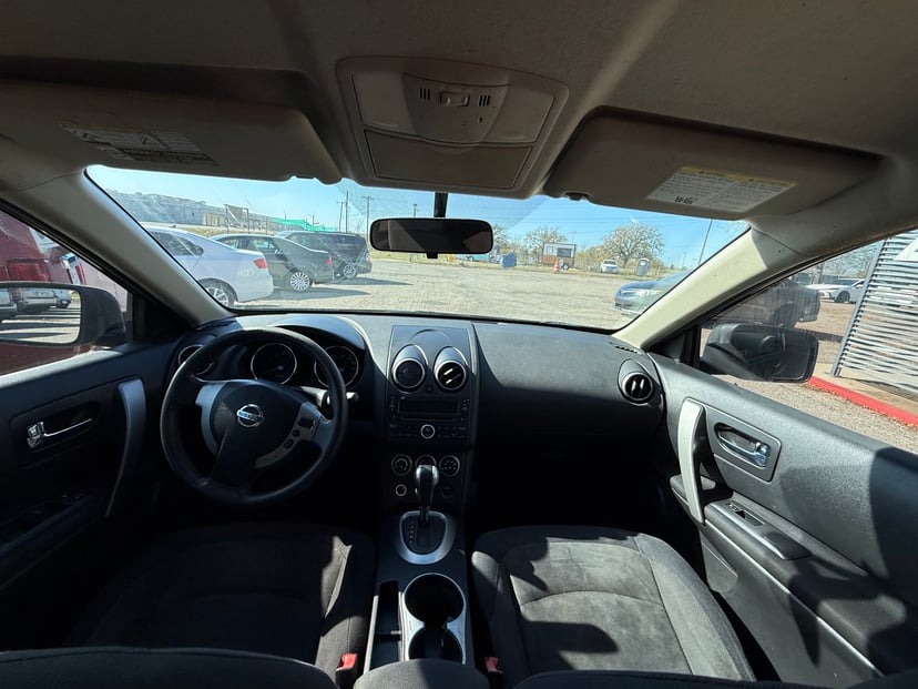 2009 Nissan Rogue - Image 3