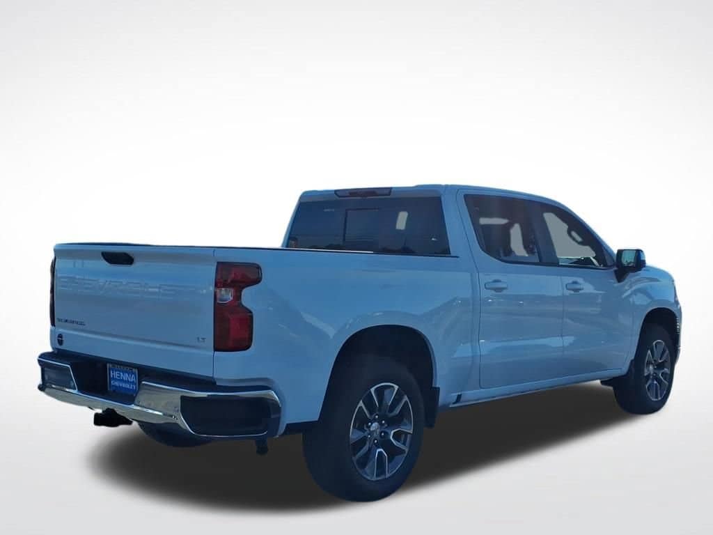 2026 Chevrolet Silverado - Image 3