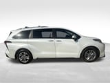2023 Toyota Sienna - Preview 4