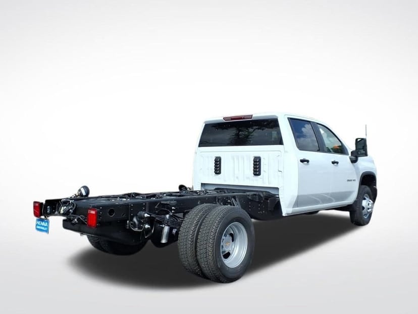 2026 Chevrolet Silverado HD - Image 2