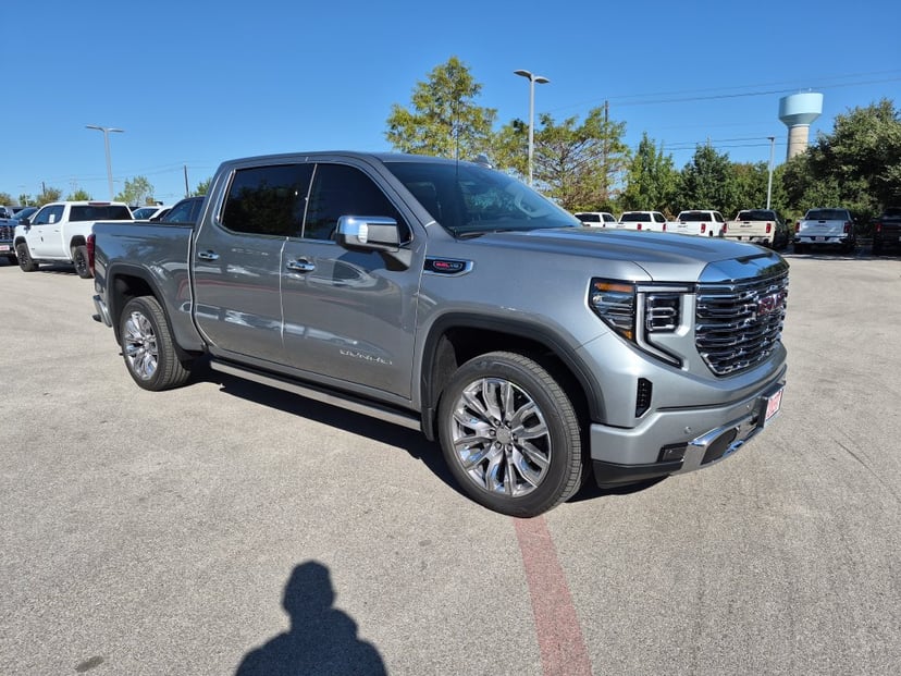 2026 GMC Sierra 1500 - Image 1