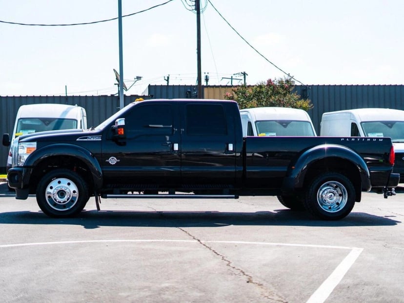 2015 Ford F-450 - Image 3