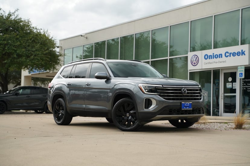 2024 Volkswagen Atlas - Image 1