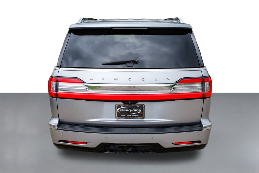 2020 Lincoln Navigator Reserve L - Image 2