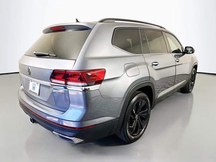 2022 Volkswagen Atlas - Image 3