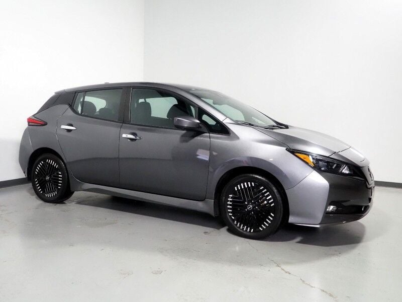 2025 Nissan Leaf - Image 1