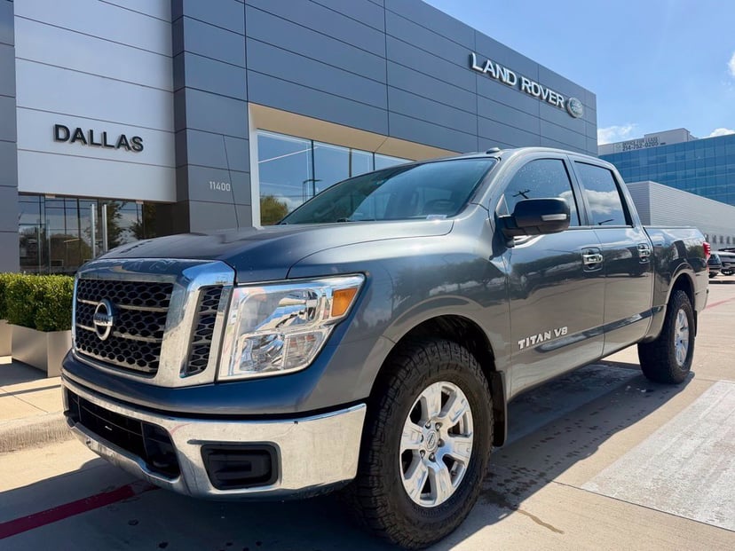 2018 Nissan Titan - Image 1