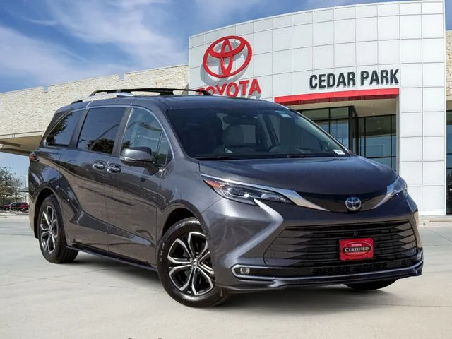 2025 Toyota Sienna - Image 1