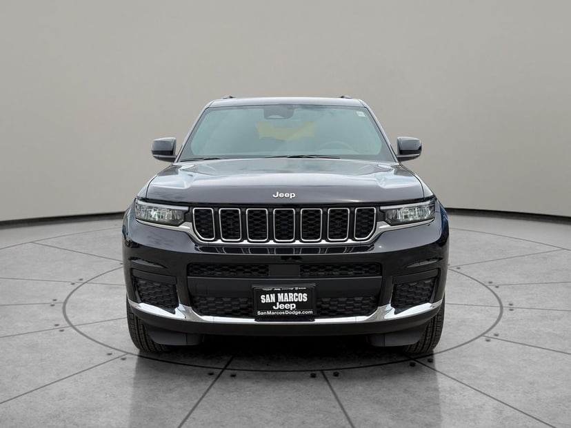2026 Jeep Grand Cherokee - Image 2