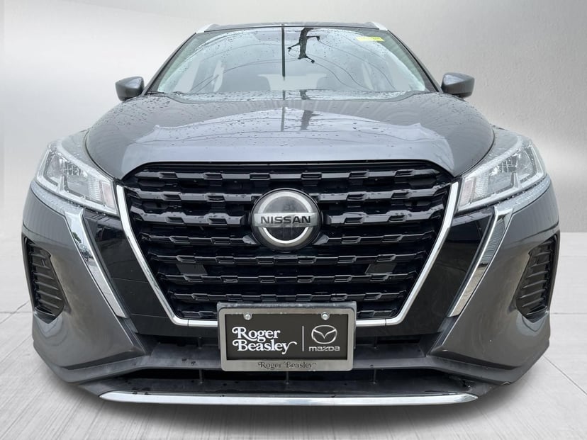 2021 Nissan Kicks - Image 2