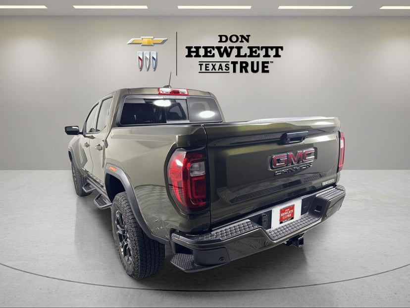 2025 GMC Canyon - Image 3