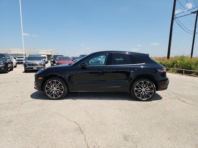 2023 Porsche Macan - Image 2