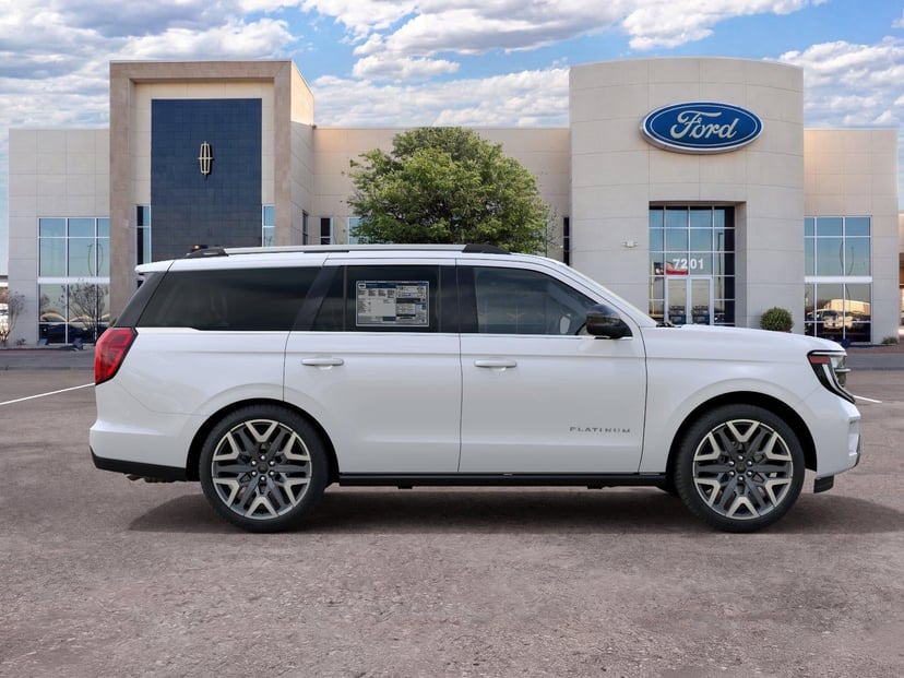 2027 Ford Expedition - Image 2