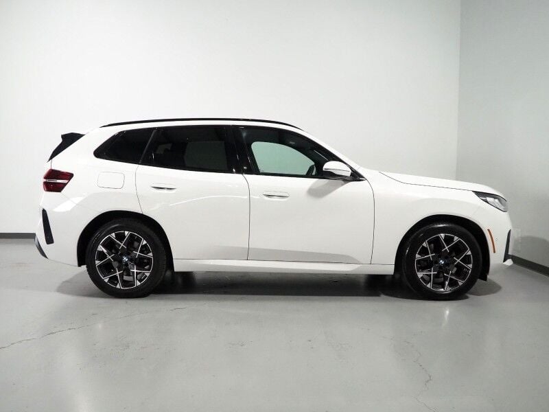 2025 BMW X3 xDrive30 AWD - Image 1