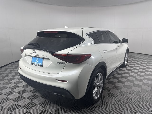 2019 INFINITI QX30 - Image 2