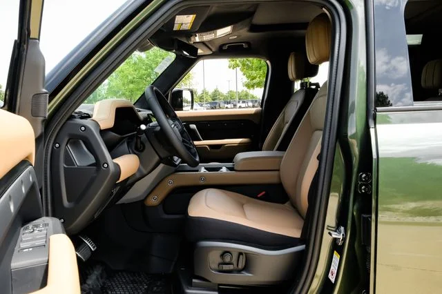 2026 Land Rover Defender - Image 3