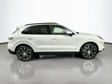 2023 Porsche Cayenne - Preview 3