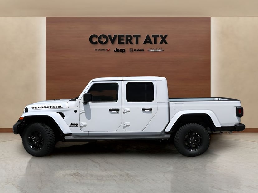 2026 Jeep Gladiator - Image 2