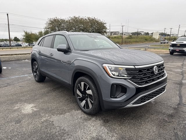 2026 Volkswagen Atlas Cross Sport - Image 3