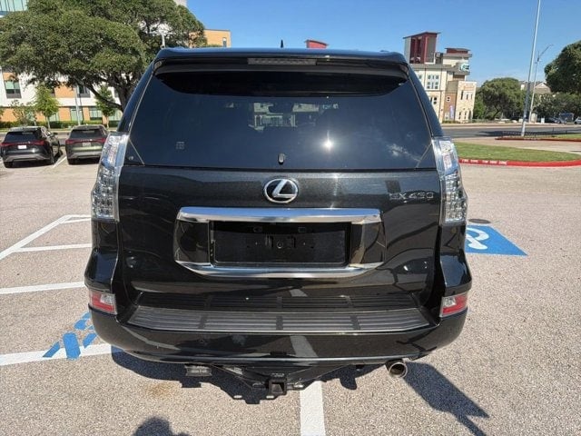 2023 Lexus GX - Image 3