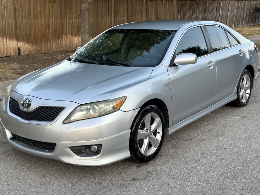 2011 Toyota Camry - Image 1