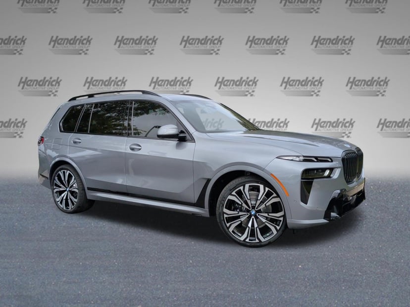 2027 BMW X7 - Image 1
