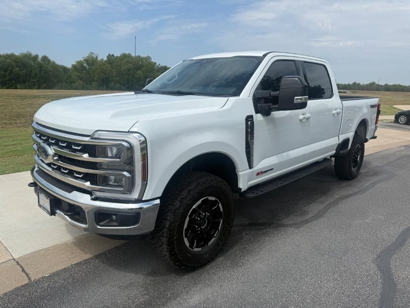 2025 Ford F-250 - Image 1