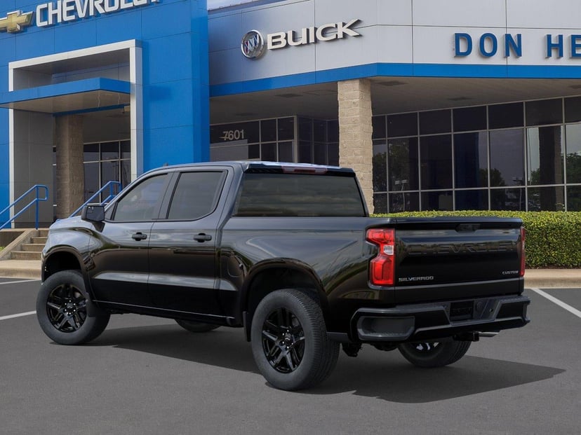 2026 Chevrolet Silverado 1500 - Image 3