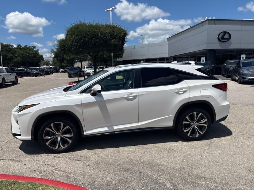 2017 Lexus RX - Image 2