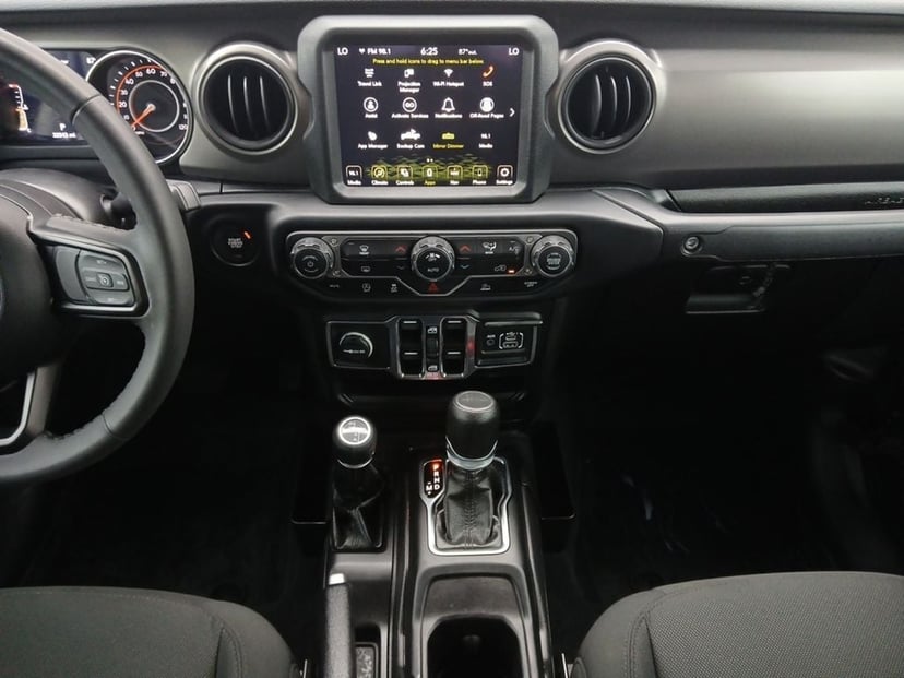 2023 Jeep Gladiator - Image 3