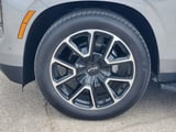 2026 Chevrolet Suburban - Preview 10