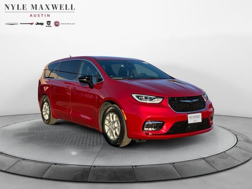 2026 Chrysler Pacifica - Image 1