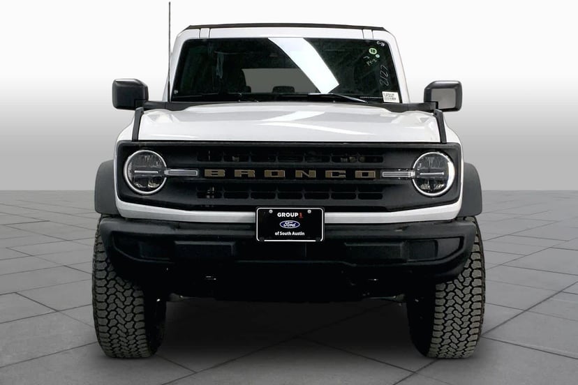 2026 Ford Bronco - Image 3
