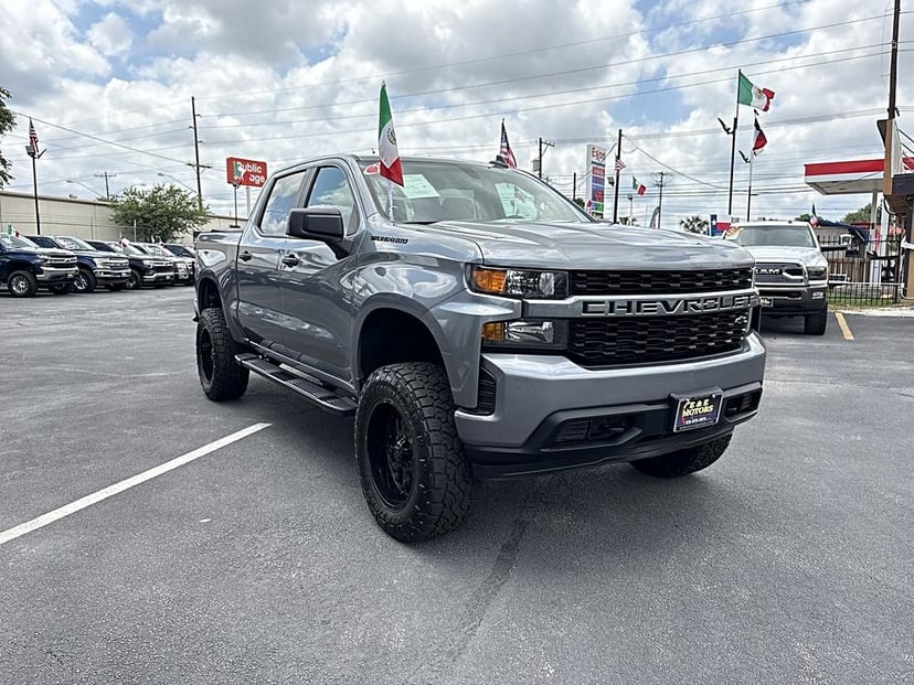 2022 Chevrolet Silverado 1500 - Image 1