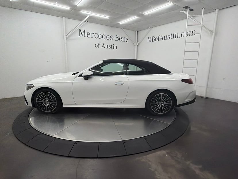 2027 Mercedes-Benz CLE - Image 1