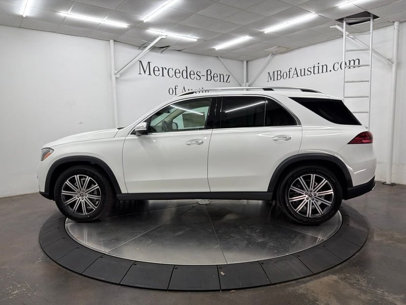 2026 Mercedes-Benz GLE - Image 2