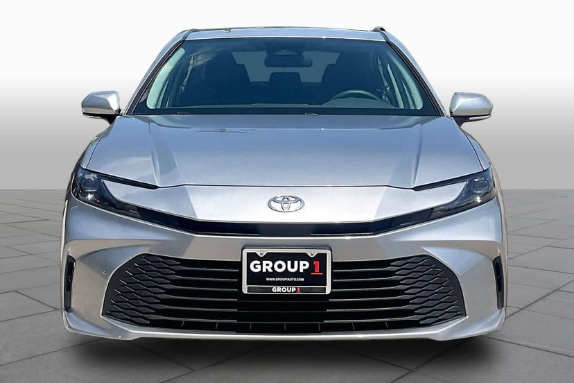 2025 Toyota Camry - Image 3