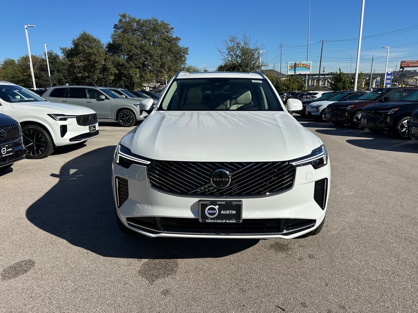 2026 Volvo XC90 - Image 3