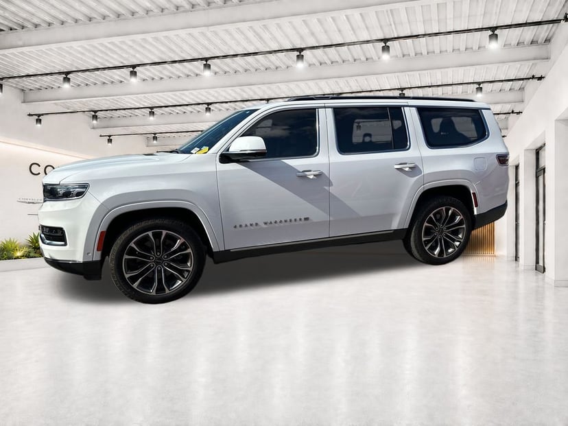 2022 Jeep Grand Wagoneer - Image 2