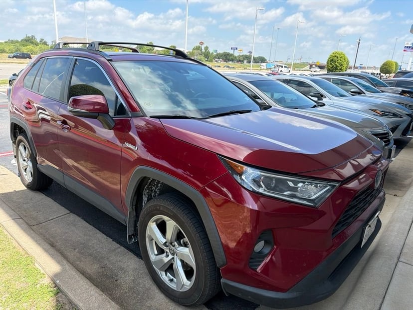 2021 Toyota RAV4 - Image 1