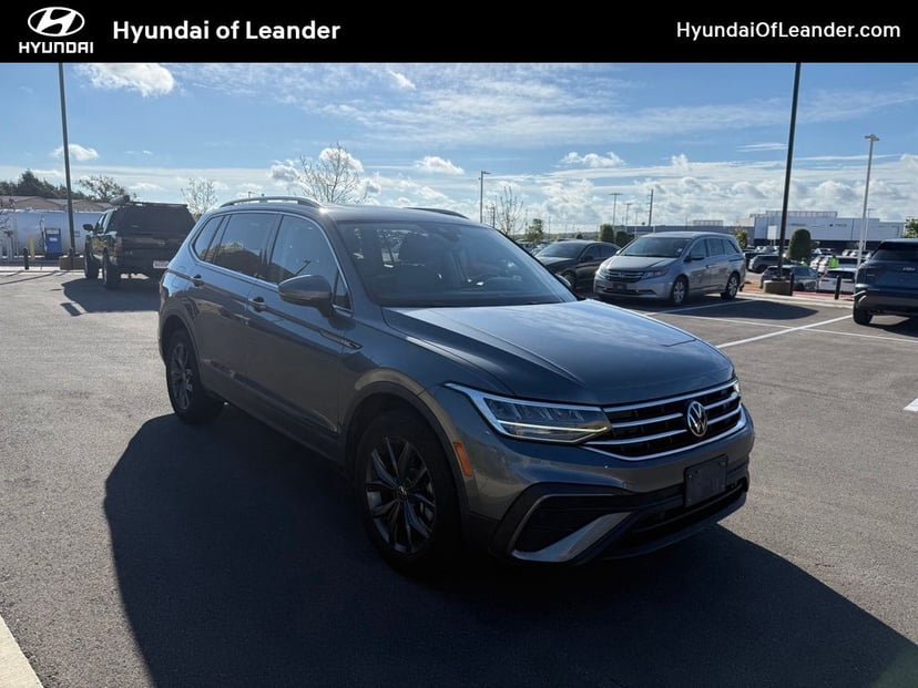 2022 Volkswagen Tiguan - Image 1