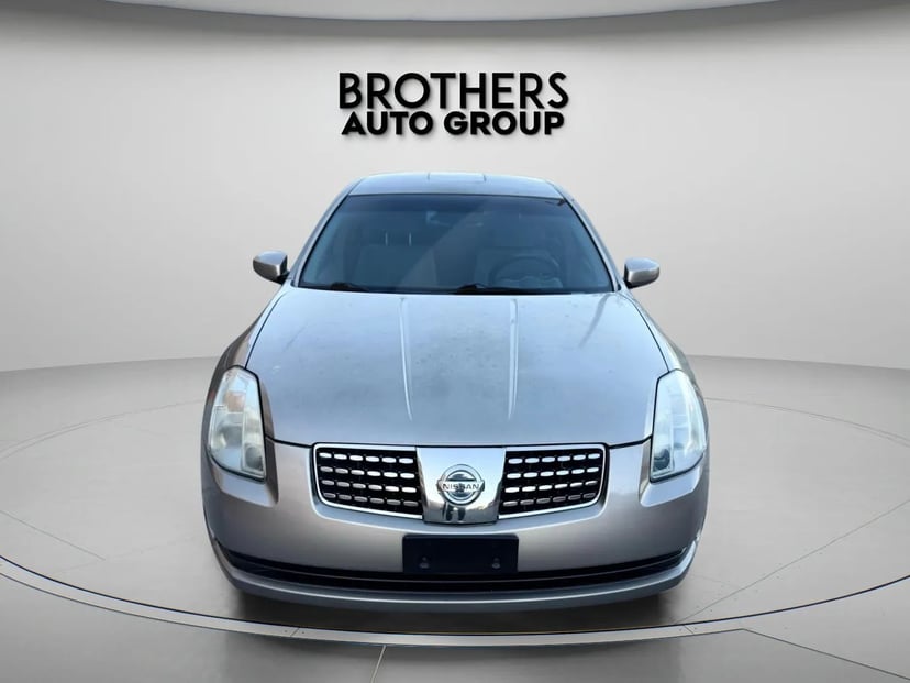 2004 Nissan Maxima - Image 3