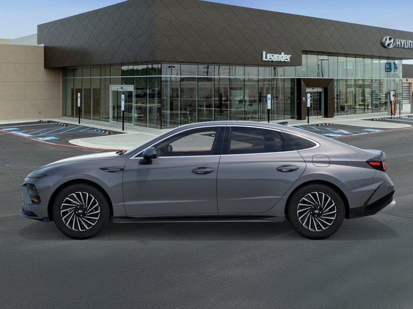 2026 Hyundai Sonata - Image 2