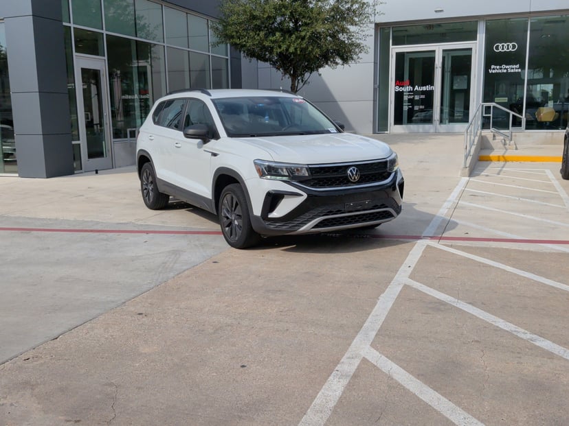 2024 Volkswagen Taos - Image 1