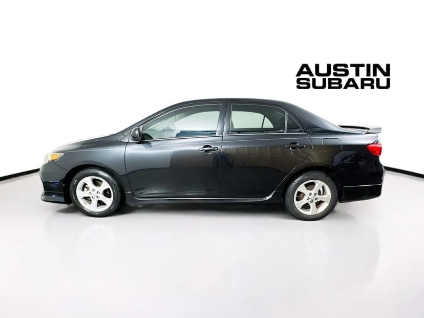 2013 Toyota Corolla - Image 2