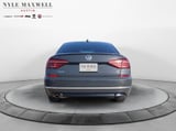 2018 Volkswagen Passat - Preview 15
